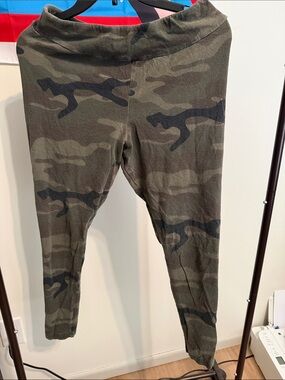 Camo Print Stretch Leggings - Olive Green